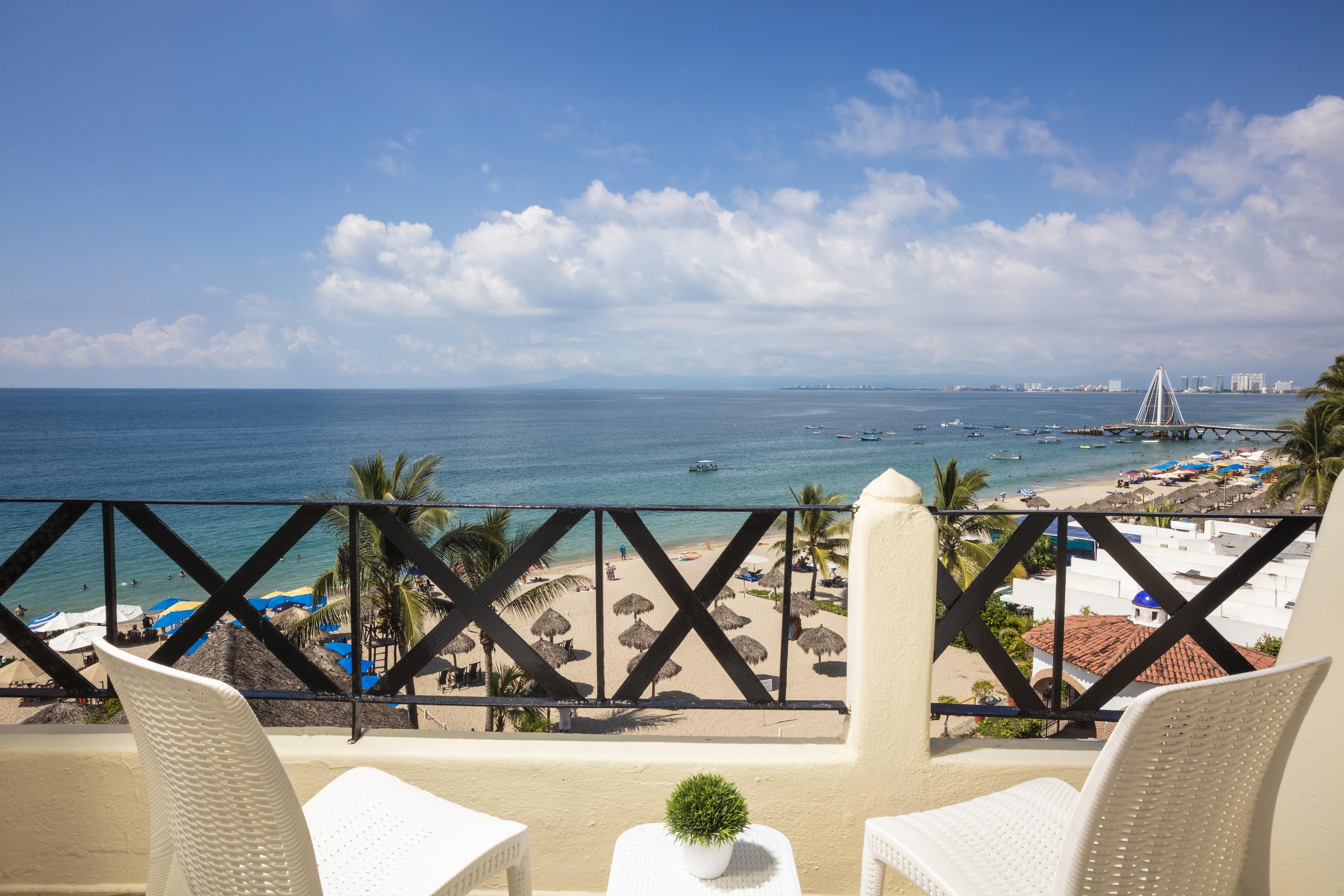 Blue Chairs Beachfront Resort Puerto Vallarta - Adults Only Eksteriør billede
