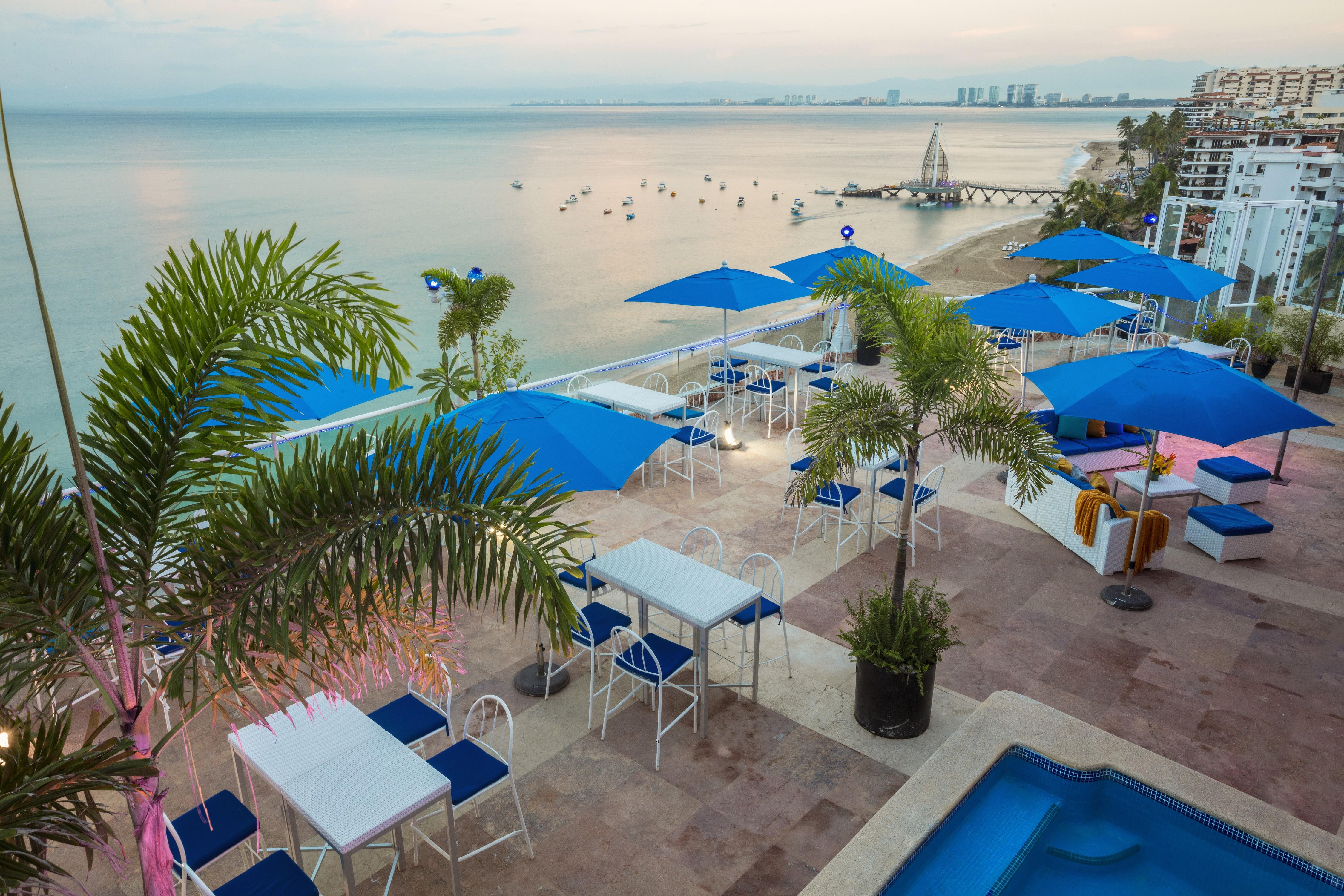 Blue Chairs Beachfront Resort Puerto Vallarta - Adults Only Eksteriør billede