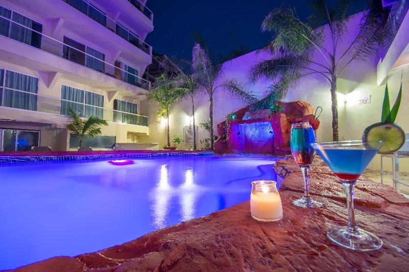 Blue Chairs Beachfront Resort Puerto Vallarta - Adults Only Eksteriør billede